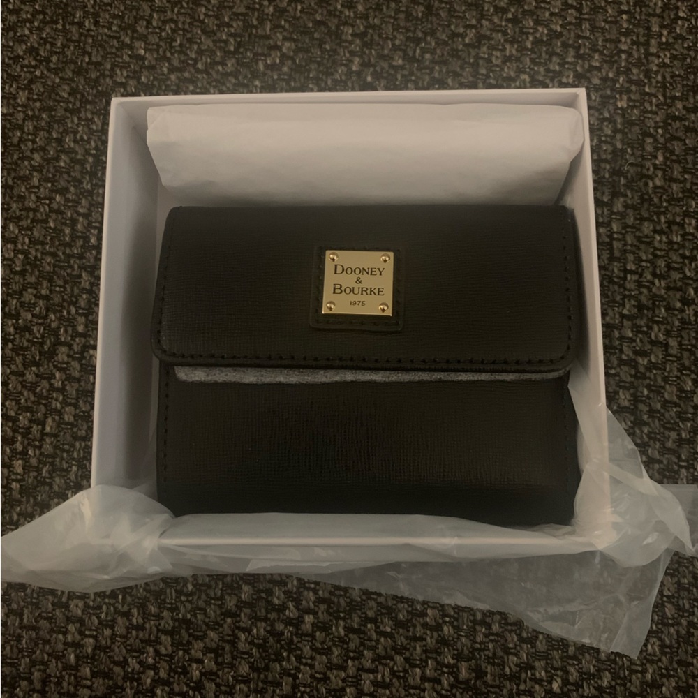 NWT Dooney & Burke Credit Card Wallet